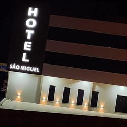 Hotel H S