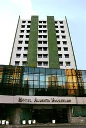 Augusta Boulevard Hotel