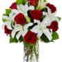Arranjo de Lirio e Rosas