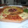 Enviado por visitante em 22/02/2016 - Pizza super Gigante 90cm 13 sabores 43 pedaços
