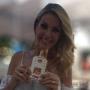 Enviado por visitante em 11/06/2016 - Ana Hickman tão linda que nem vemos a Pizza