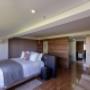 Business Class Suite