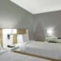 2 Twin Beds