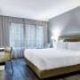 Queen Bed Room