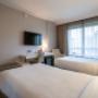 2 Twin Beds