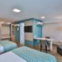 2 Twin Beds