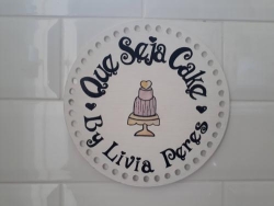 Que Seja Cake by Livia Peres