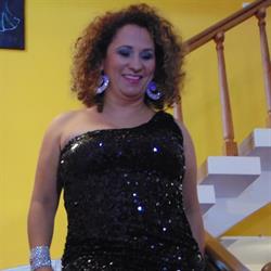 Regiane Araújo Moda Festa
