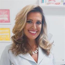 Dra Paula Tepedino