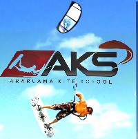 AKS Escola de Kitesurf IKO