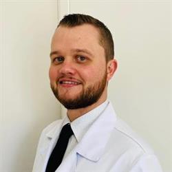 Dr. Tiago Mierzwa – Urologista e Andrologista em Curitiba