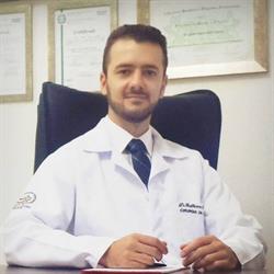 Dr. Guilherme Schlusaz Morais