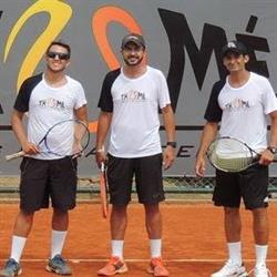 Tenis