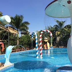 Piscina do Mikita