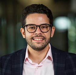 Dr Fabio Macedo