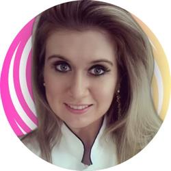 Elaine Alves - Cirurgiã Dentista