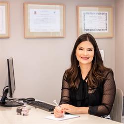 Rosana Rocon - Dermatologia Clínica, Cirúrgica e Estética