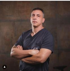 Dr. Leandro Mauro - Transplante Capilar Curitiba