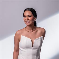Dra Cíntia Procopio - Dermatologia em Cuiabá - Estética facial e corporal.