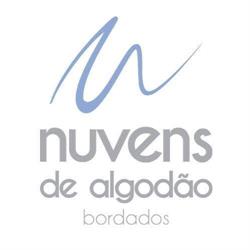 Nuvens de Algodão Bordados