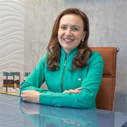 Dra. Theodora Thays