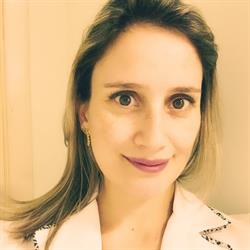 Dra. Ximene Bartmann