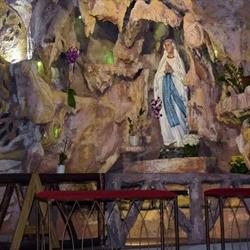 Paróquia Nossa Senhora De Lourdes
