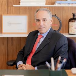 Dr. Noel Lima