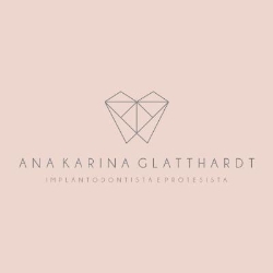 Dra. Ana Karina Glatthardt