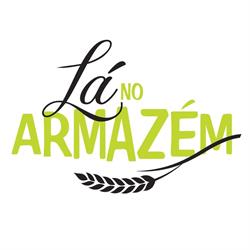 Lá no Armazém