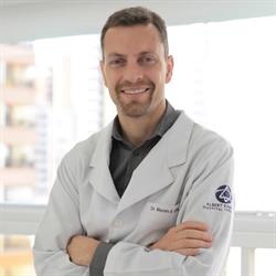 Urologista Marcelo Linhares
