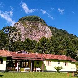 Restaurante Ao Pé Da Pedra