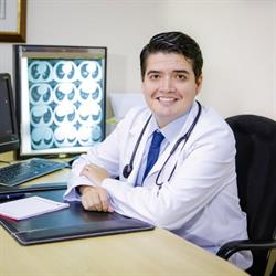 Dr. Jonathan Fernandez Pneumologista