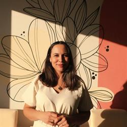 Dra Laura Lima Clínica Odontológica