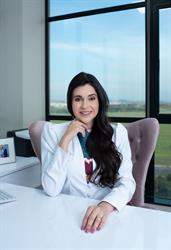 Dra Nivea Alves Dermatologista