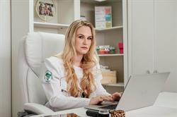 Dra. Michelle Piekarski - Dermatologista Santo Andre