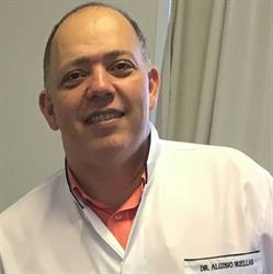 Dr. Aluisio Ruellas cirurgia e traumatologia facial