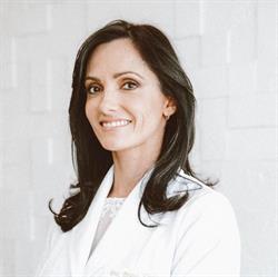Bruna Köche Dermatologista