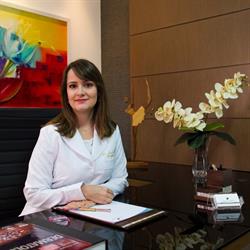Lais Carvalho - Dermatologia