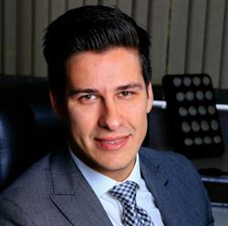 Dr. Lucas Dal Pozzo Sartori - Cirurgia Plástica