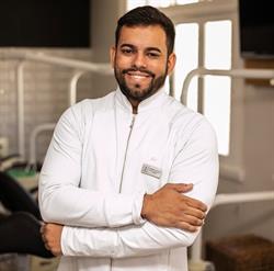 Dr. Rodrigo Escobar