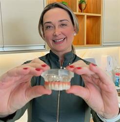 Dra. Adriana Siqueira - ACS Odonto Center