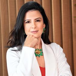 Dra Mikaelle Vieira