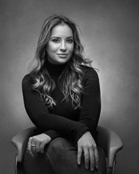 Dra. Thamires Almeida