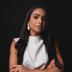 Dra. Alice Mendonça Arte em HOF & Estética