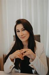 Dra. Letícia Sebem