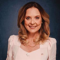 Claudia Fátima Odontopediatra