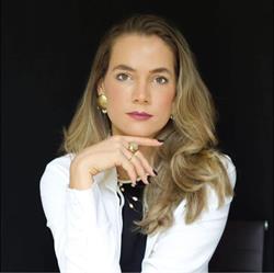 Dra Marcela Baraldi