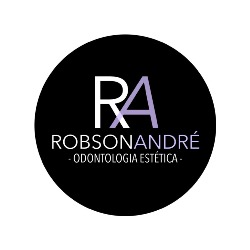 Dr Robson André