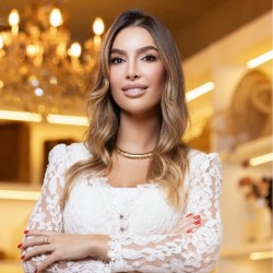 Dra. Larissa Tapia  Harmonização Facial Em Campinas e Lipo de Papada Em Campinas - SP
